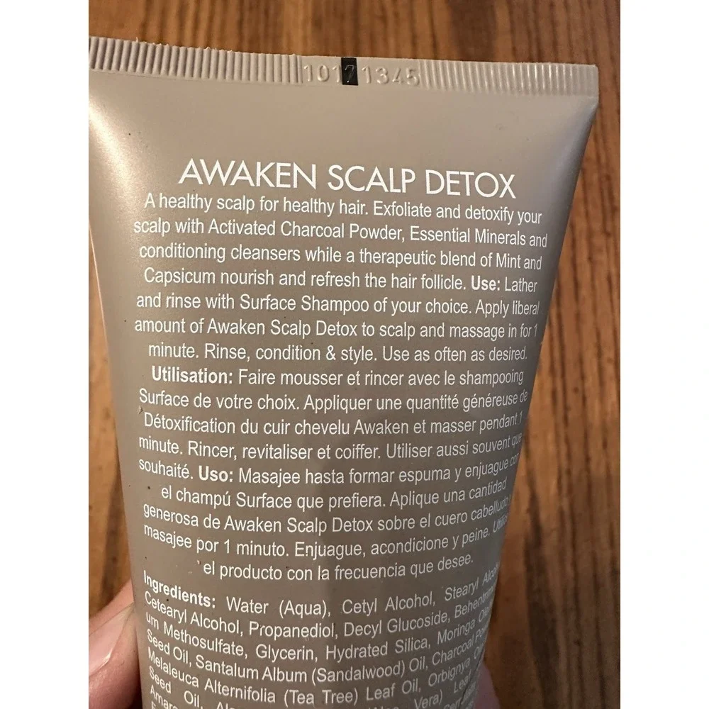 Surface Awaken Scalp Detox 6 oz Hair Treatment Exfoliate Rejuvenate Charcoal